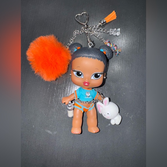 Custom Bratz Babyz Keychain
Sasha Doll - Picture 4 of 7